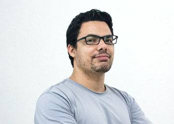 赏金女王模拟器简介服务